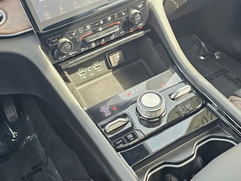 Used 2021 Jeep Grand Cherokee L Summit w/ Advanced Protech Group IV AWD/4WD image 34