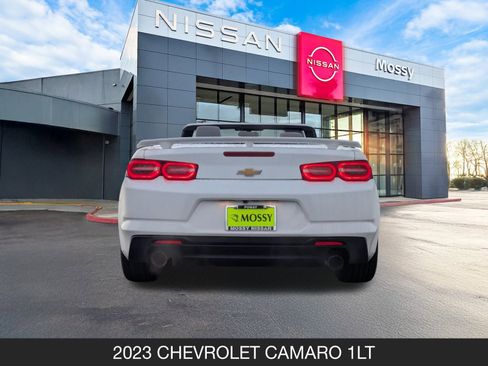 Used 2023 Chevrolet Camaro LT image 9