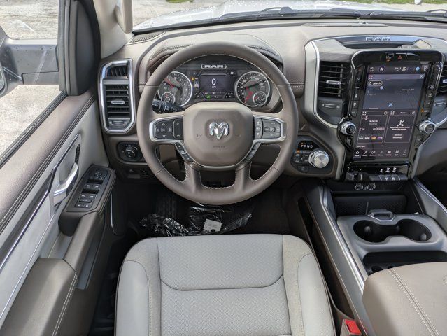 New 2026 RAM 1500 Laramie AWD/4WD image 16