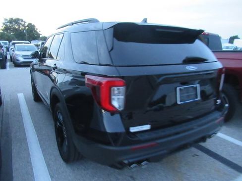 Used 2023 Ford Explorer ST w/ Equipment Group 401A AWD/4WD image 4