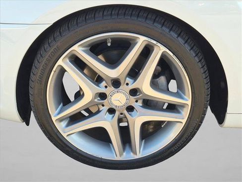 Used 2013 Mercedes-Benz SLK 250 image 19