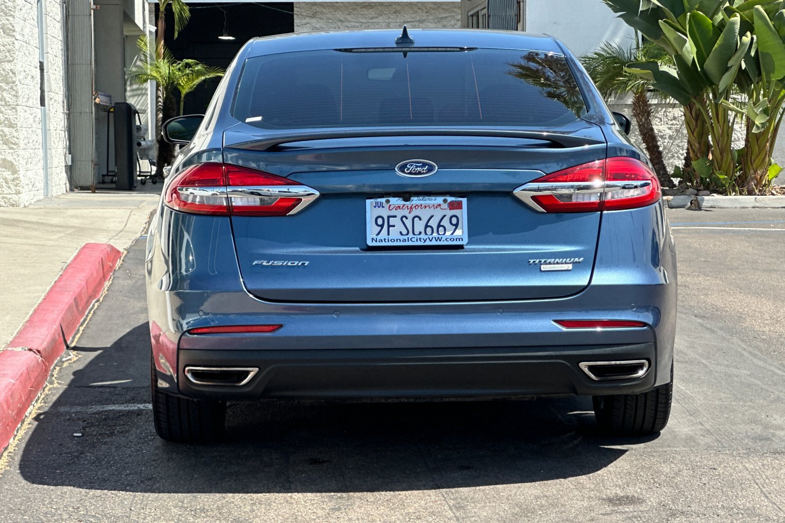 Used 2019 Ford Fusion Titanium FWD image 5