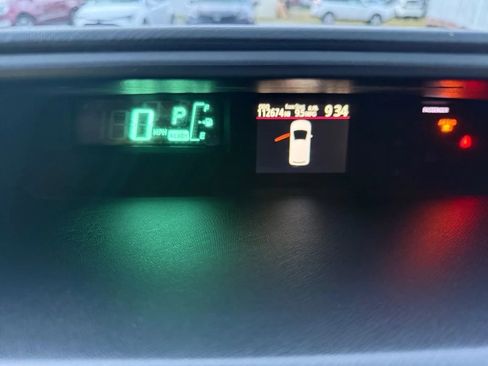 Used 2012 Toyota Prius C Two FWD image 18