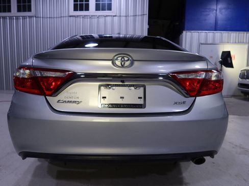 Used 2015 Toyota Camry XSE image 4