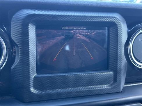 Certified 2021 Jeep Wrangler Unlimited Sahara image 34