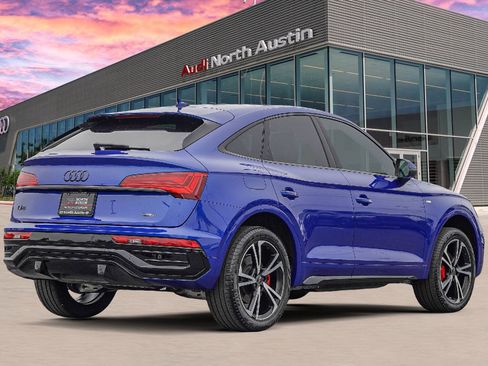 Certified 2025 Audi Q5 2.0T Premium Plus w/ Premium Plus Package image 4