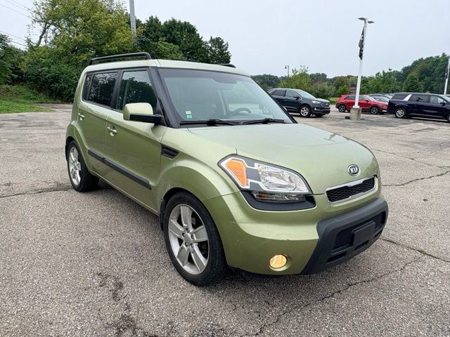 Used 2011 Kia Soul ! FWD image 7