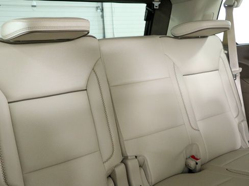 Used 2023 GMC Yukon Denali RWD image 33