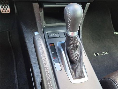 Used 2019 Acura ILX FWD image 12