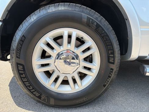 Used 2013 Ford F150 Lariat w/ Mid Equipment Group RWD image 15