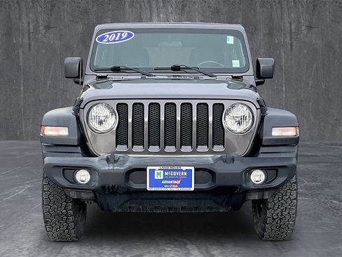 Used 2019 Jeep Wrangler Unlimited Sport S image 2