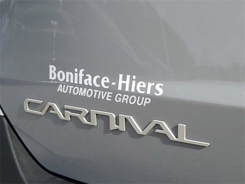 New 2026 Kia Carnival EX image 6