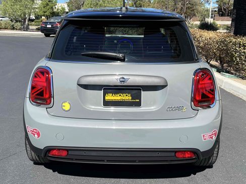 Used 2021 MINI Cooper SE w/ 6.5" Touchscreen Package FWD image 9