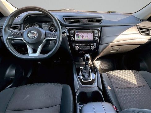 Used 2017 Nissan Rogue SV AWD/4WD image 13