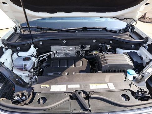 Certified 2024 Volkswagen Atlas SEL image 32