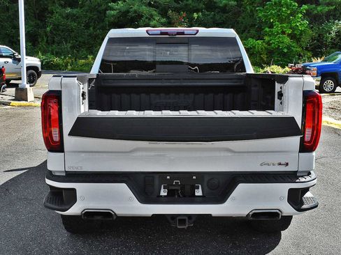 Used 2021 GMC Sierra 1500 AT4 w/ AT4 Premium Package image 8