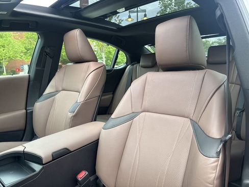 Used 2025 Lexus ES 350 Ultra Luxury FWD image 14