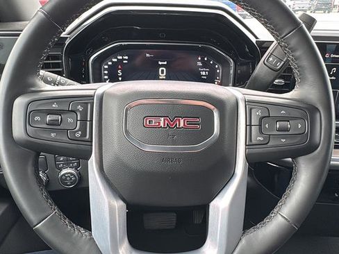 Used 2024 GMC Sierra 1500 SLT image 18