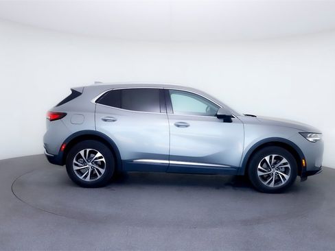 Used 2023 Buick Envision Essence image 9