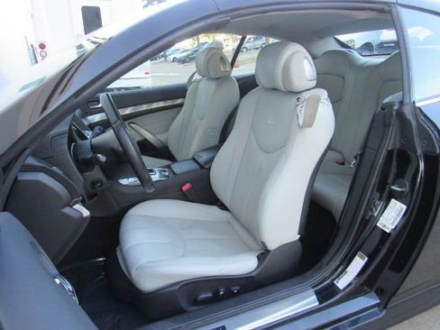 Used 2010 INFINITI G37 Convertible w/ Premium Pkg image 14