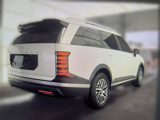 Used 2026 Hyundai Palisade SEL FWD image 2