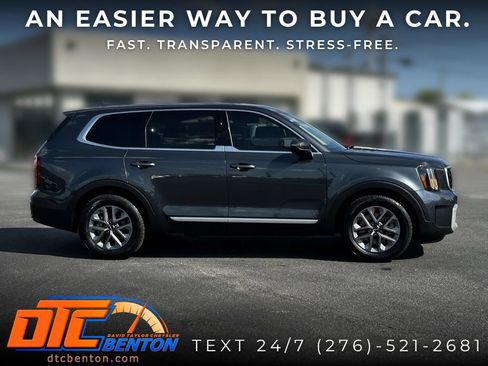 Used 2024 Kia Telluride LX AWD/4WD image 4