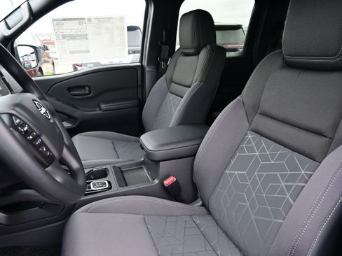 New 2026 Nissan Frontier SV w/ Tow Package image 23