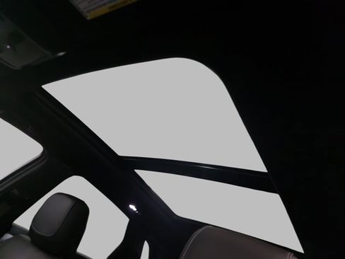 Used 2025 Cadillac XT5 Sportv w/ Technology Package image 29