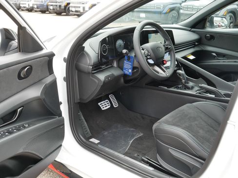 New 2026 Hyundai Elantra N FWD image 5