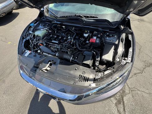 Used 2017 Honda Civic Touring image 35