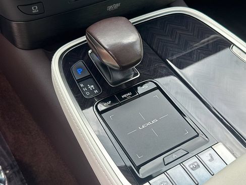 Used 2018 Lexus LS 500 RWD image 27