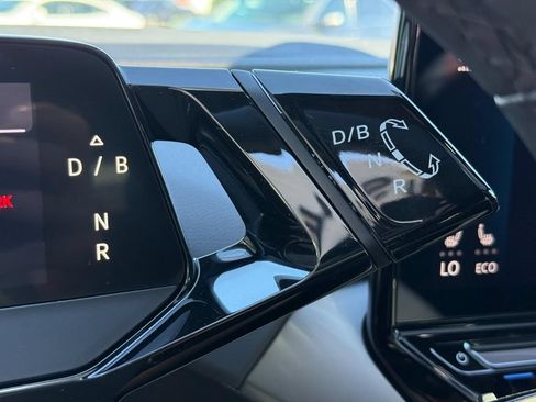 Certified 2023 Volkswagen ID.4 Pro S AWD/4WD image 17