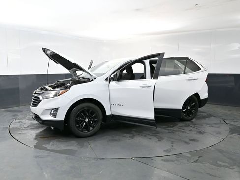 Used 2020 Chevrolet Equinox LT w/ Driver Convenience Package FWD image 18