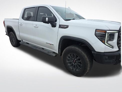 Used 2023 GMC Sierra 1500 AT4X image 8