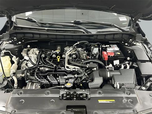 Used 2021 Nissan Altima 2.5 SR image 19