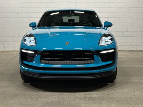 Certified 2023 Porsche Macan AWD/4WD image 9