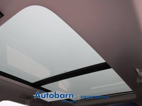 New 2026 Volkswagen Taos SEL AWD/4WD image 17