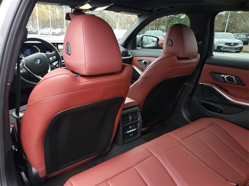 Used 2024 BMW 330i Sedan image 12