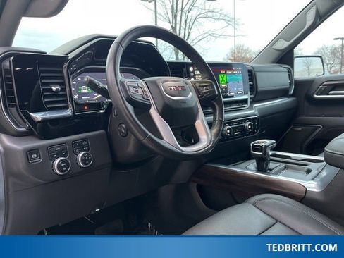 Used 2022 GMC Sierra 1500 SLT w/ SLT Convenience Package image 25