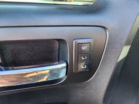 Used 2017 Toyota Tundra Platinum image 20