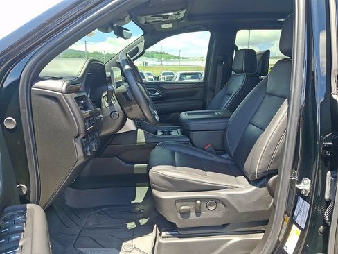 Used 2023 Chevrolet Tahoe Premier w/ Advanced Technology Package AWD/4WD image 13