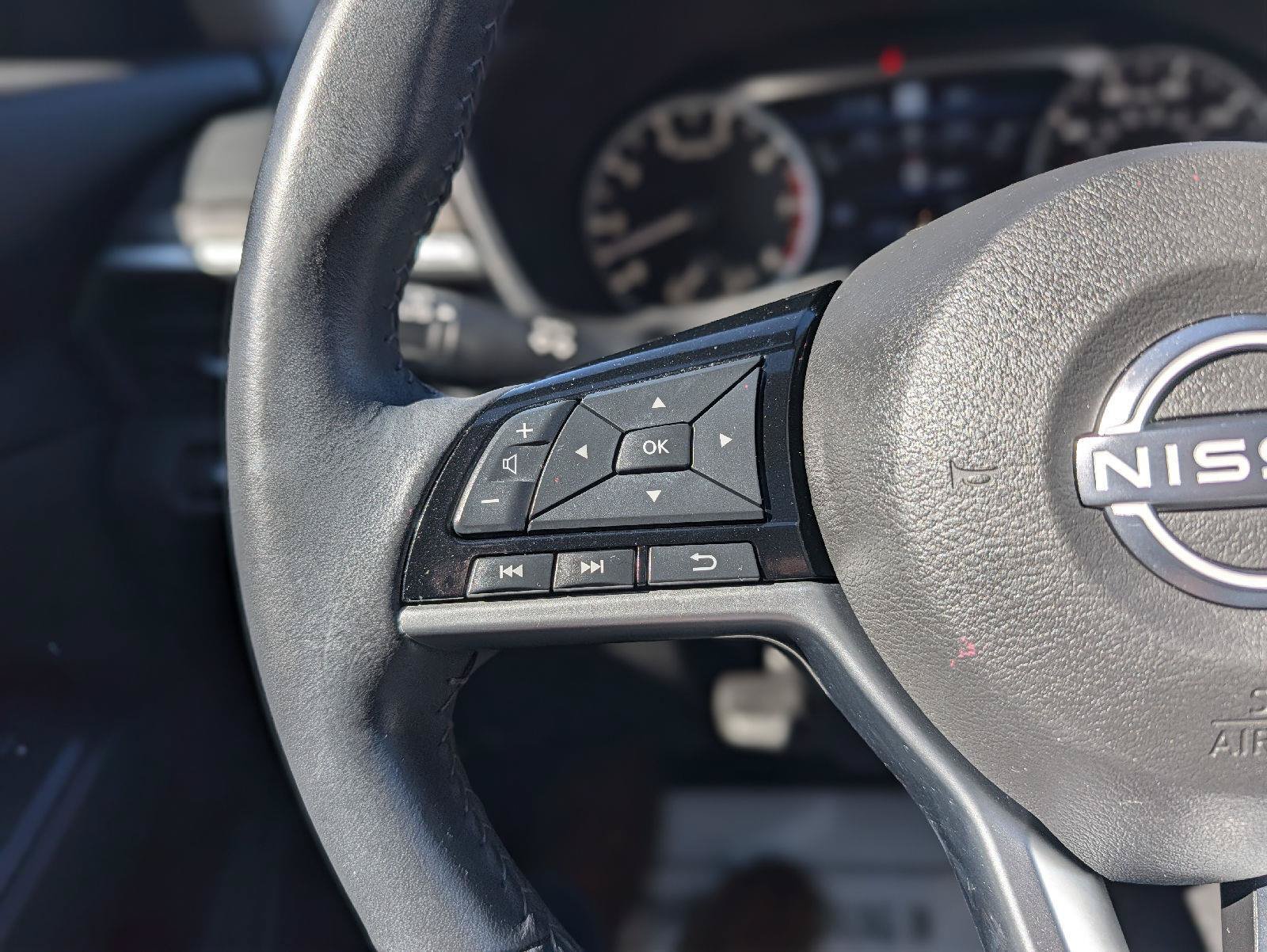 Used 2024 Nissan Altima 2.5 SV w/ SV Premium Package FWD image 20