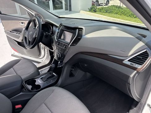 Used 2018 Hyundai Santa Fe Sport w/ 2.4L Value Package 02 FWD image 32