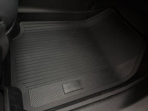 New 2026 GMC Terrain Denali w/ LPO, Floor Liner Package image 66