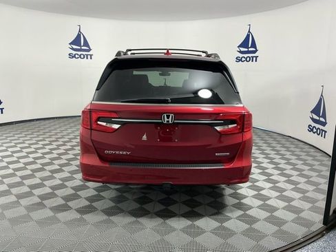 Used 2024 Honda Odyssey Touring image 5