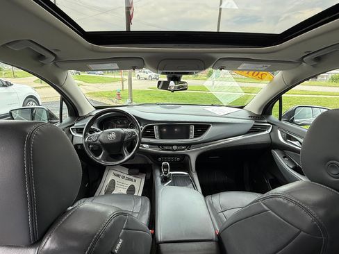 Used 2018 Buick Enclave Premium w/ Experience Buick Package AWD/4WD image 3