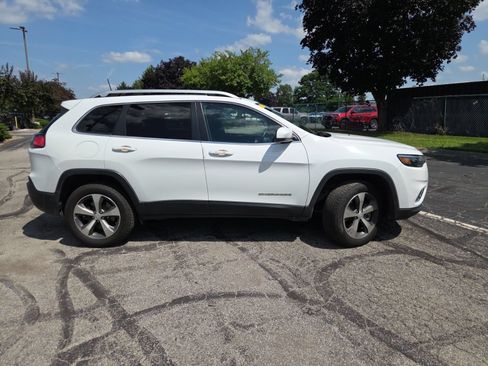 Used 2020 Jeep Cherokee Limited AWD/4WD image 6