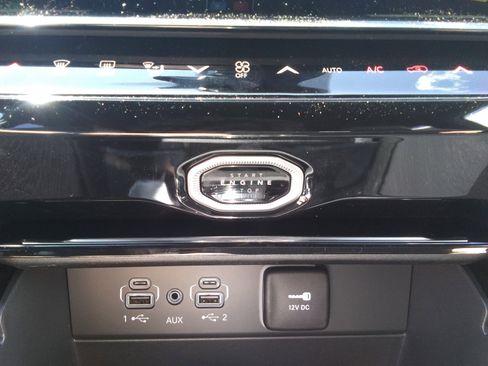 New 2026 Jeep Grand Cherokee Limited AWD/4WD image 17