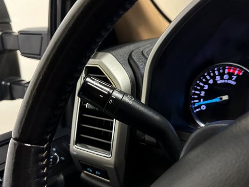 Used 2022 Ford F250 Lariat w/ Lariat Value Package AWD/4WD image 55