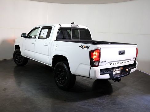 Used 2023 Toyota Tacoma SR AWD/4WD image 2